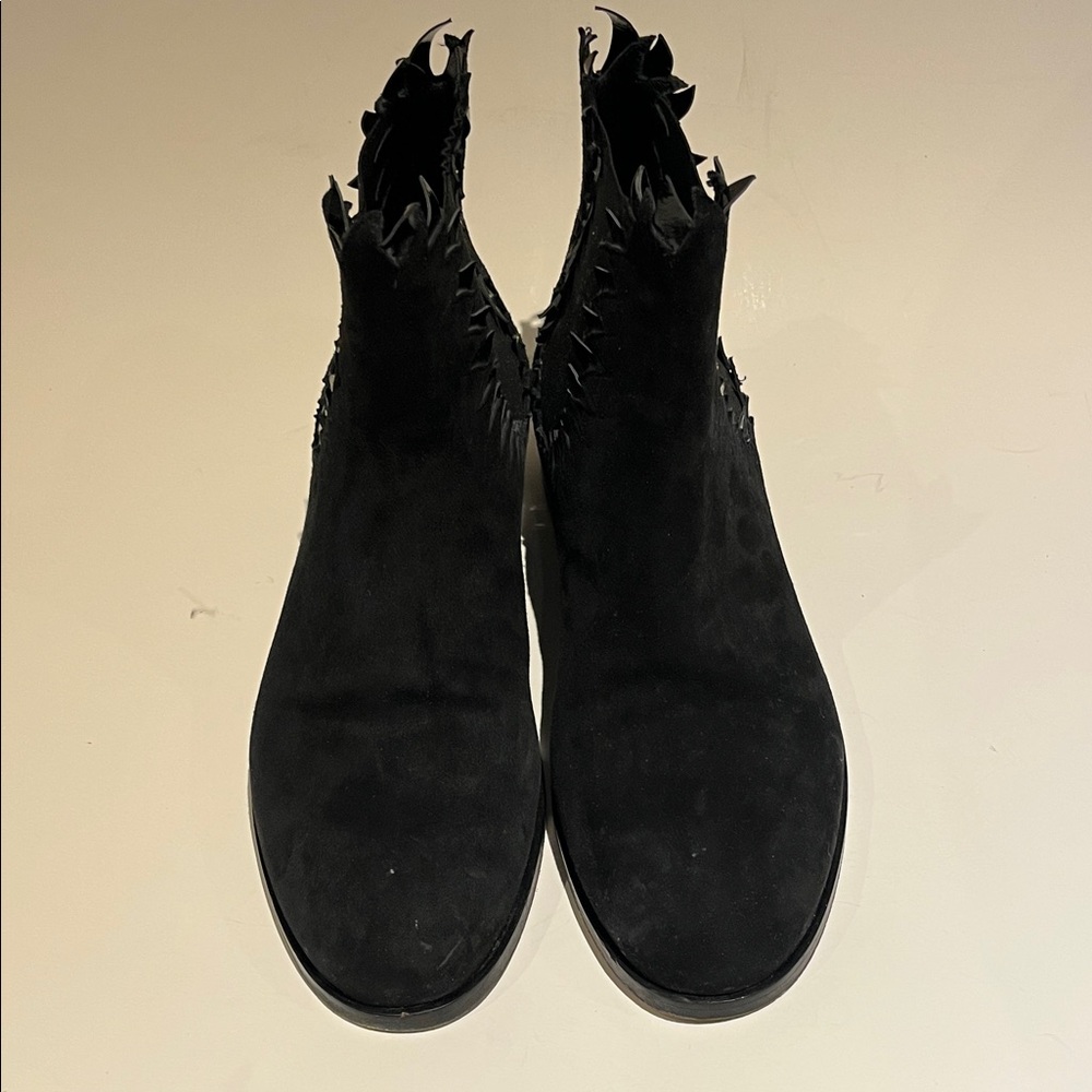 Alaia Suede Ankle Boots with Cutout - Picture 3 of 7
